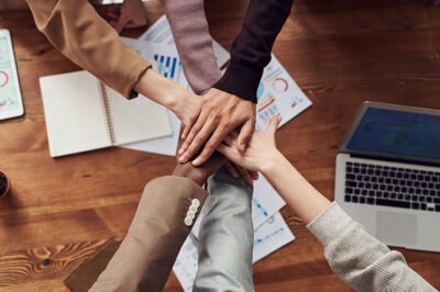 How-Leaders-RELATE